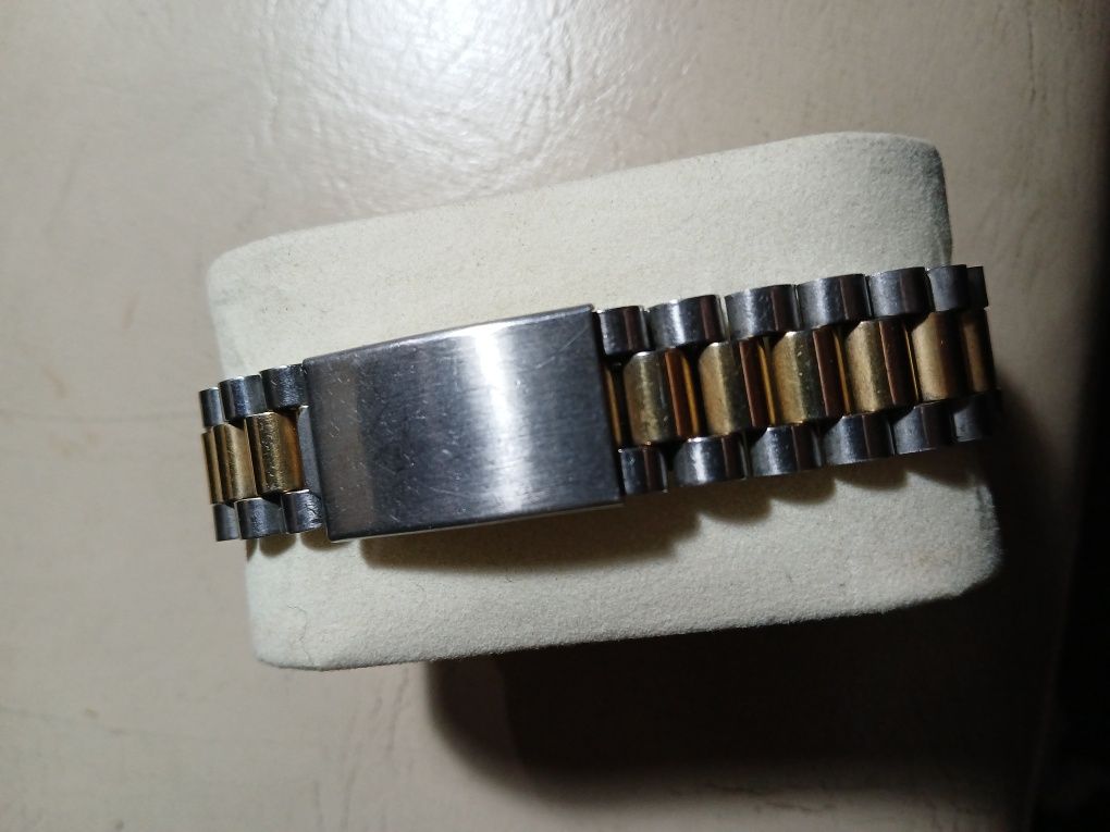 Relógio masculino Saxon de corda