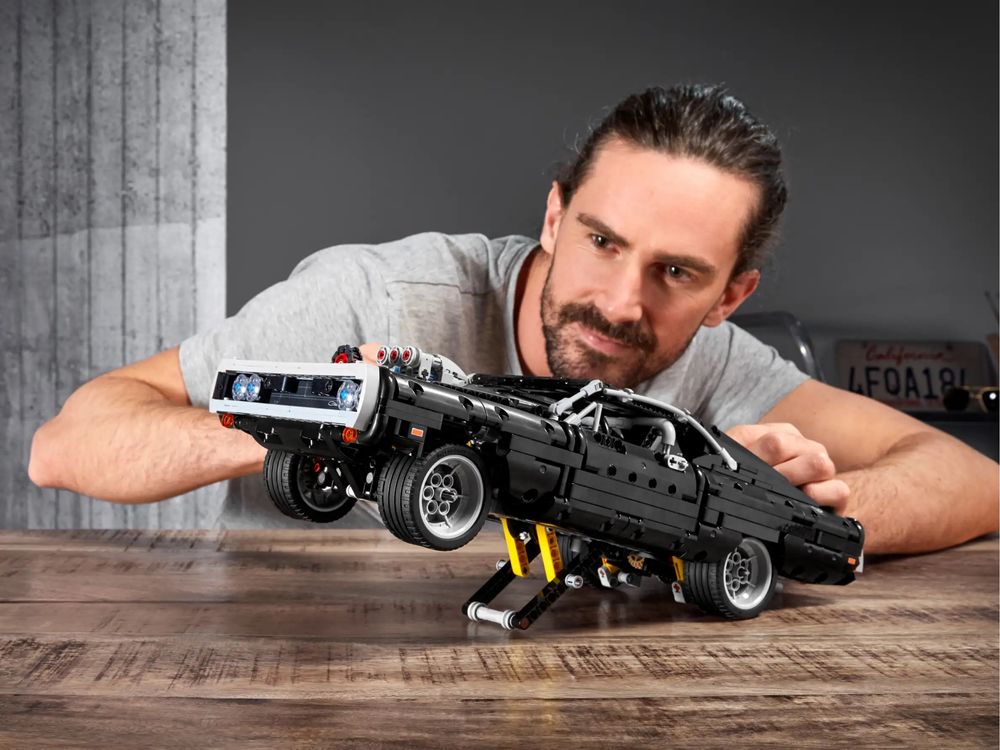 Lego Technic 42111 Dom’s Dodge Charger конструктор