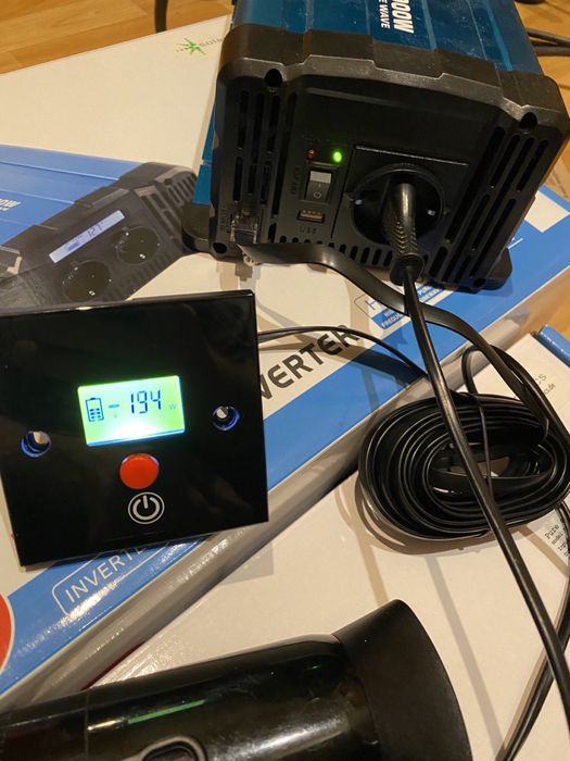 Інвертор Solartronics FS-1000  12V  дисплей окремо