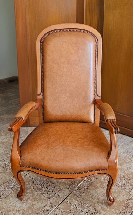 Vendo Cadeirão em pele