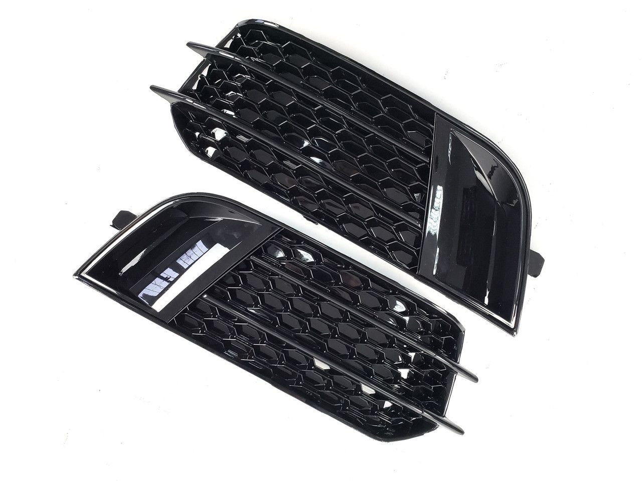 Решітки в бампер Full Black ( в стилі RS1 ) на Audi A1 8X 2010-2014