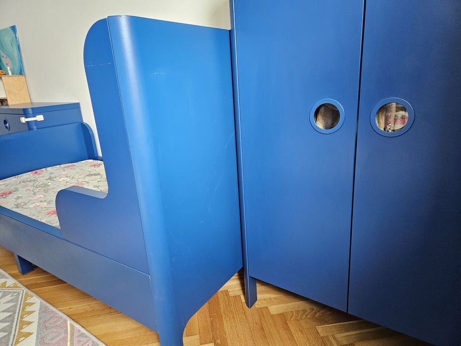 Komplet mebli dziecięcych ikea busunge łóżko rozsuwane rosnące szafa