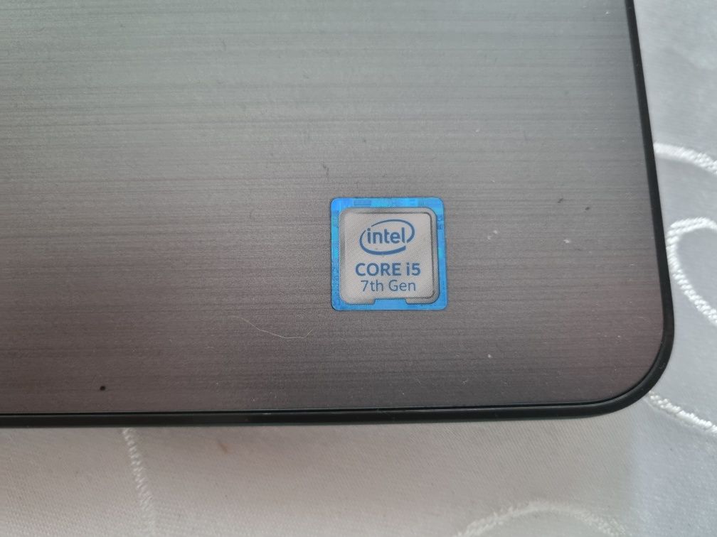 Dell Inspiron 5567