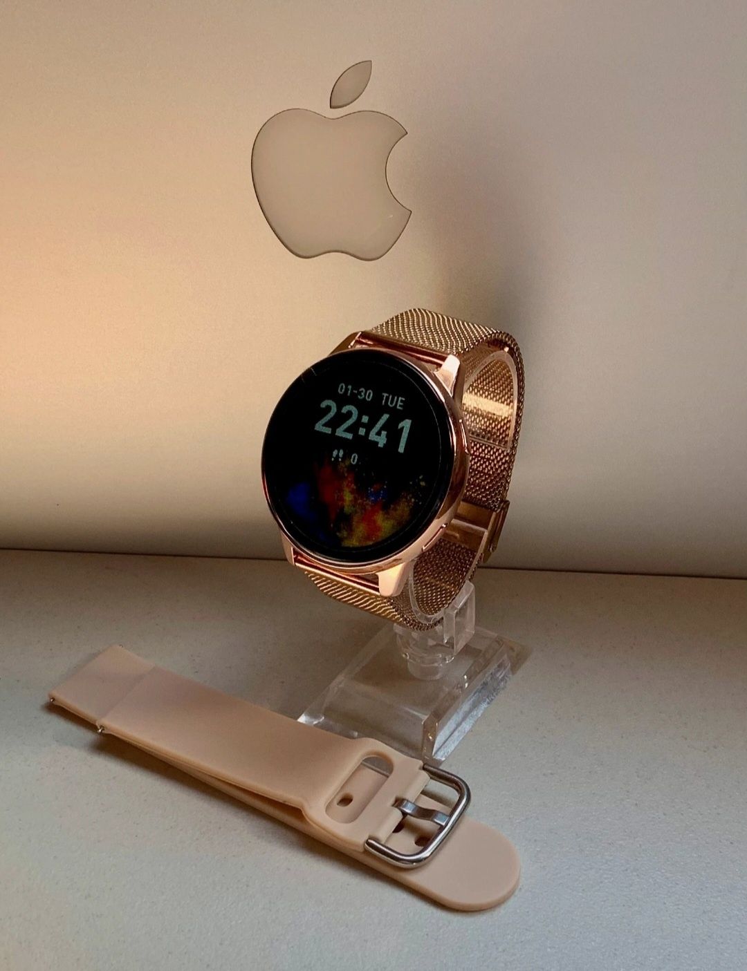 Złoty smartwatch
