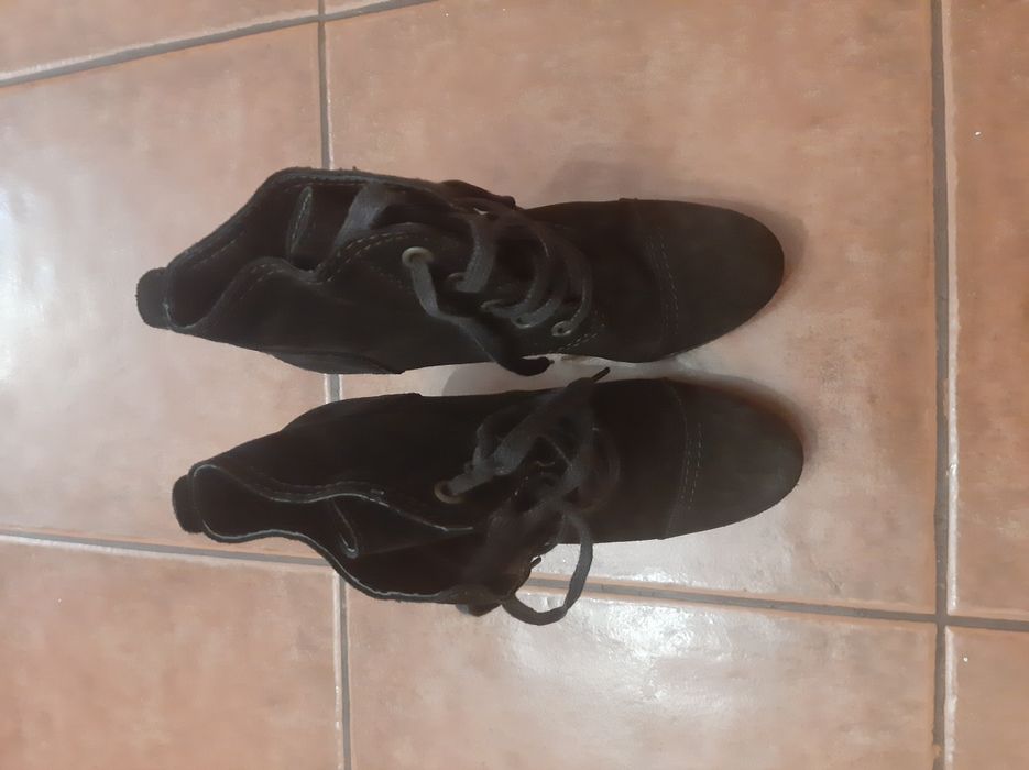 Botas tamanho 38