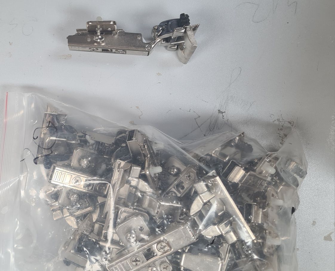 Zawiasy 68szt Blum 1/2 prowadnik mimosrodowy 110° tipon blumotion inse