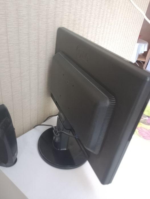 Продається монітор LG з колонками
