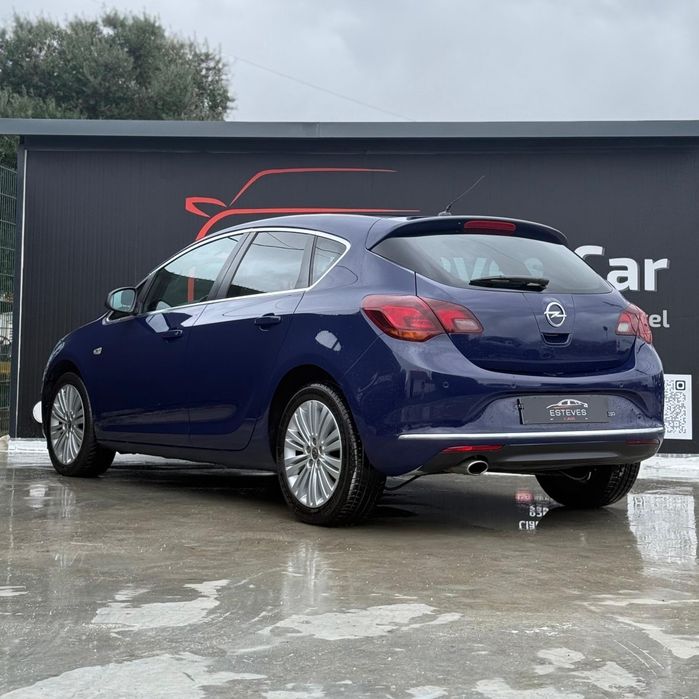 Opel Astra Automático