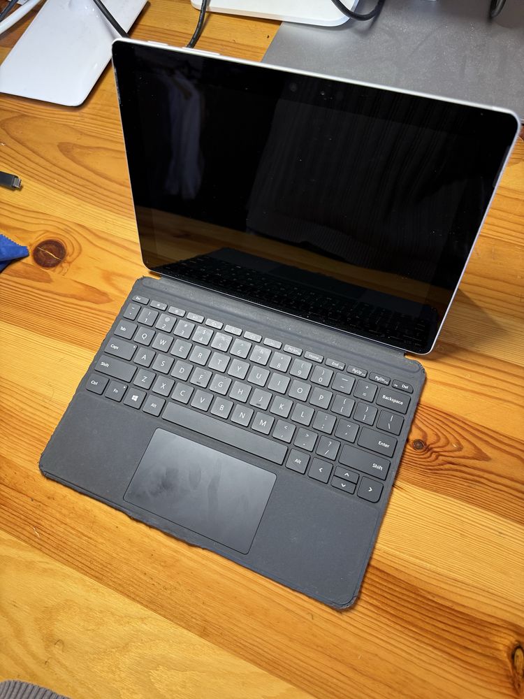 Microsoft surgace go