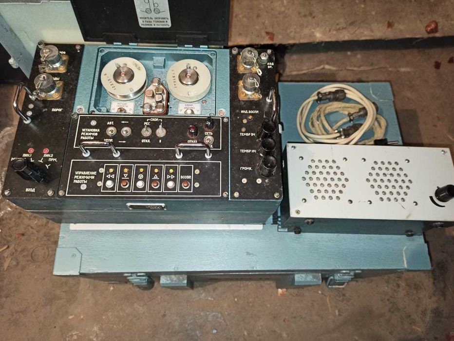 Специальный проволочный наземный магнитофон МН-61 П-504 МС-61Б авиация