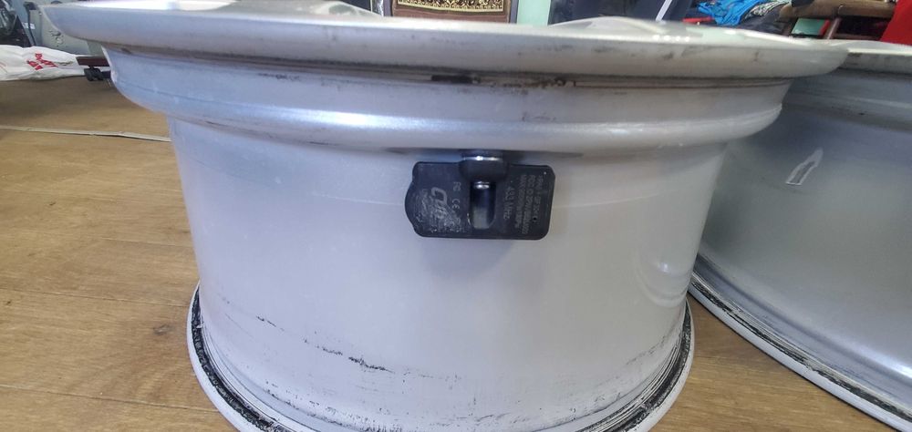 Диски 5 120 R20 Range Rover, BMW X-5, Alutec Germany 9J, ET43, ЦО72,6