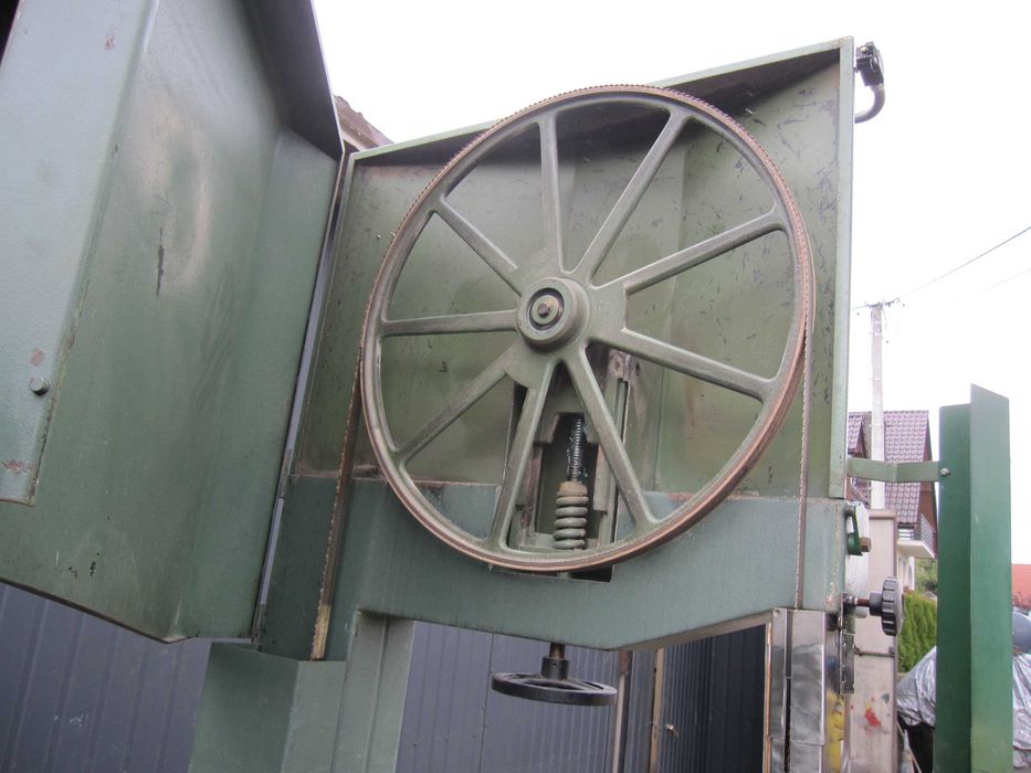 Piła taśmowa do drewna 800 stolarskie