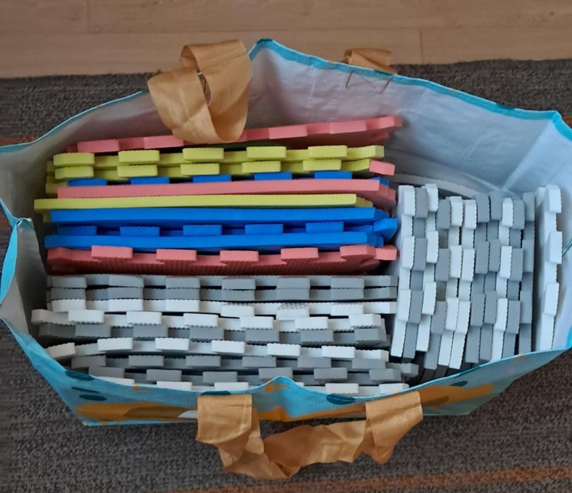 Mata piankowa i kojec dzieciecy