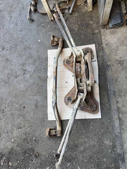 Задній підрамник ричаги Хюндай Санта Фе 1 комплект