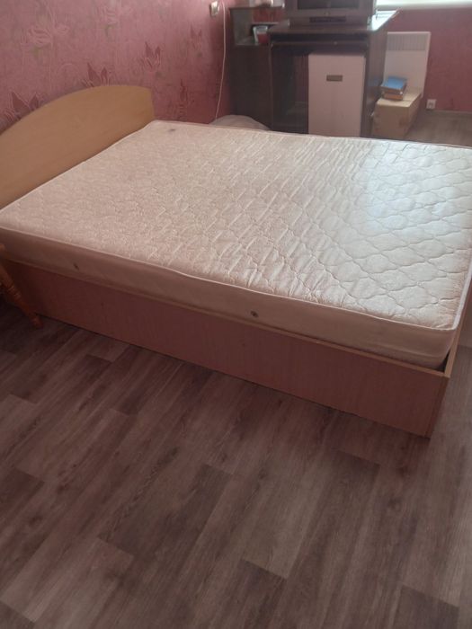 Кровать двухъярусная