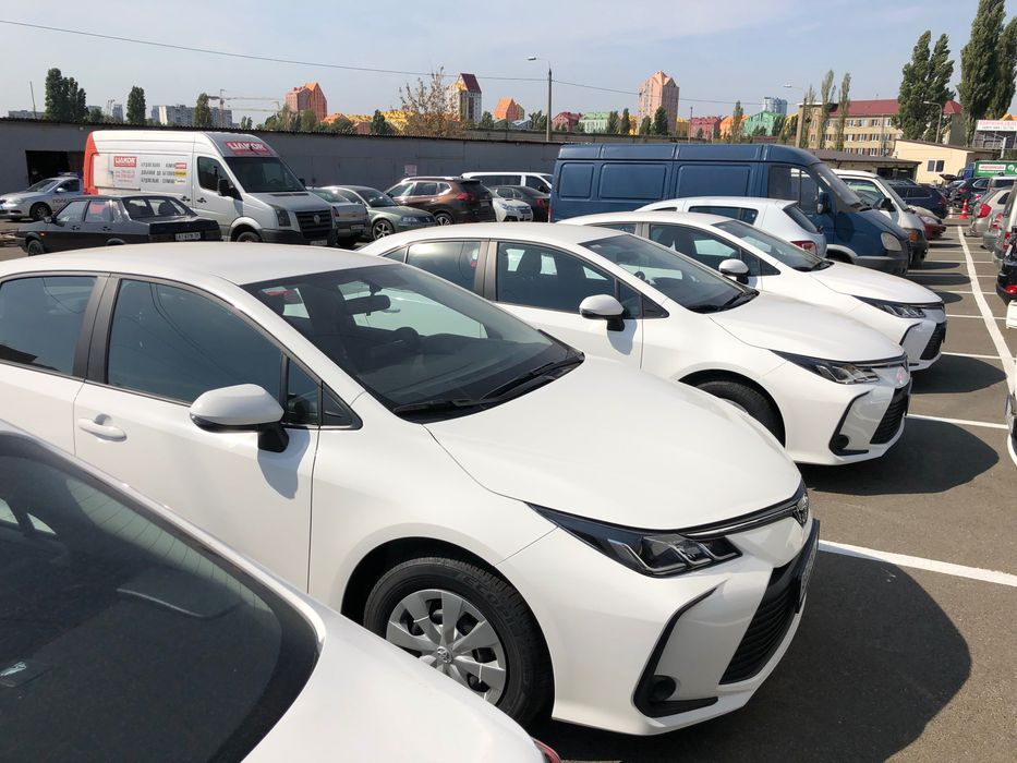 Оренда автомобіля з правом викупу Київ Toyota Corolla 2020