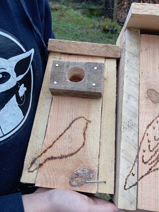 Profesjonalne, wymiarowe, otwierane budki dla ptaków.