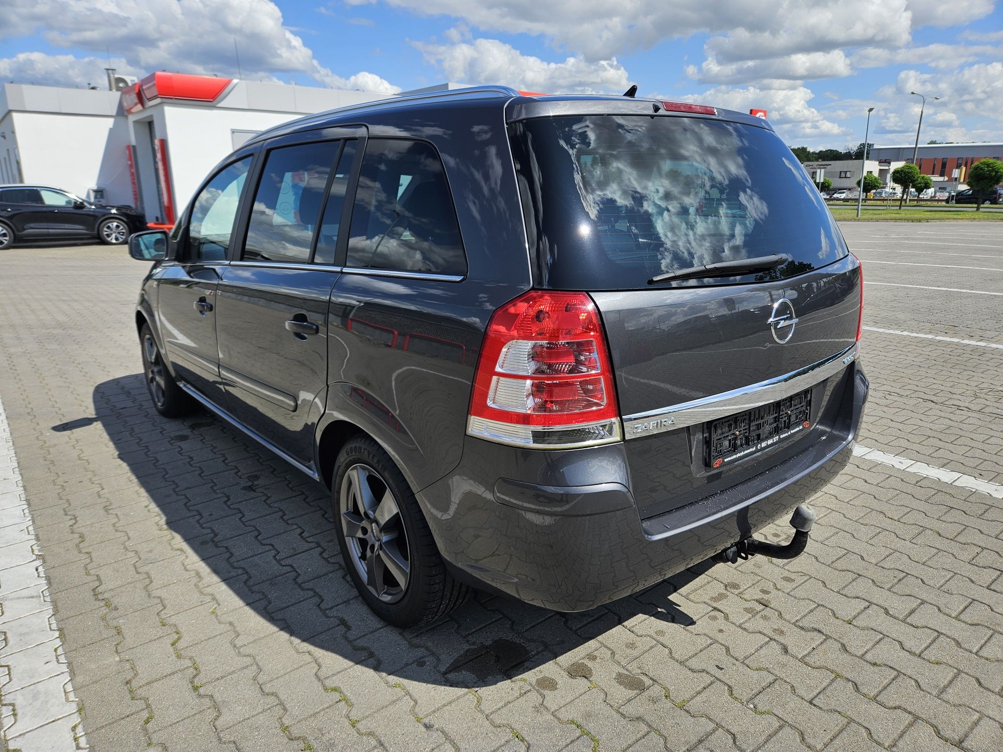 Benzyna 2011 Lift 7-osob alu klima super stan import Niemcy