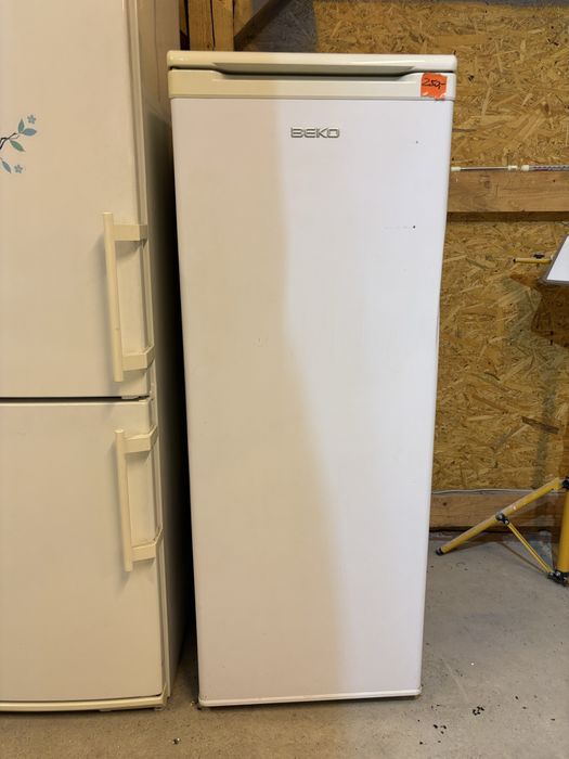 Lodówka BEKO 145cm x 55cm