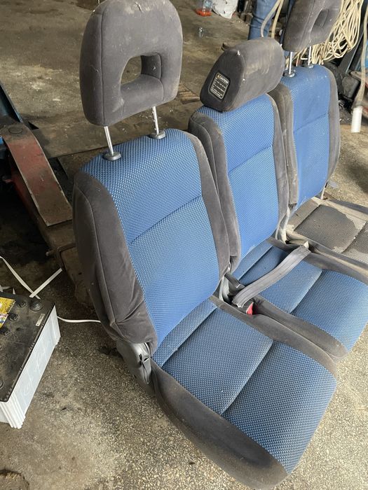 Оригінальні сидіння пежо партнер