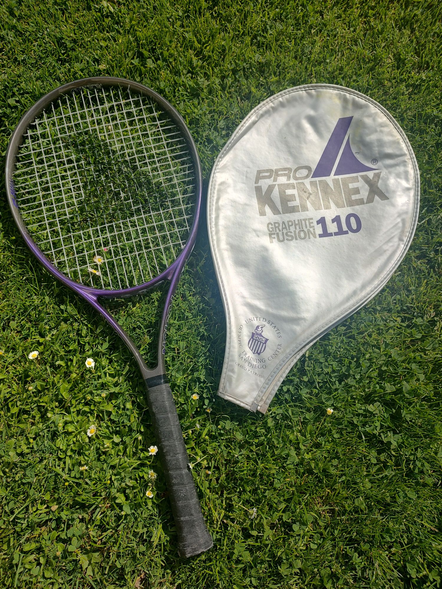 Paletą to tenisa ziemnego Kennex Pro