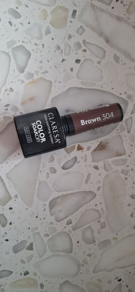 Lakier hybrydowy Claresa Brown 304 brąz