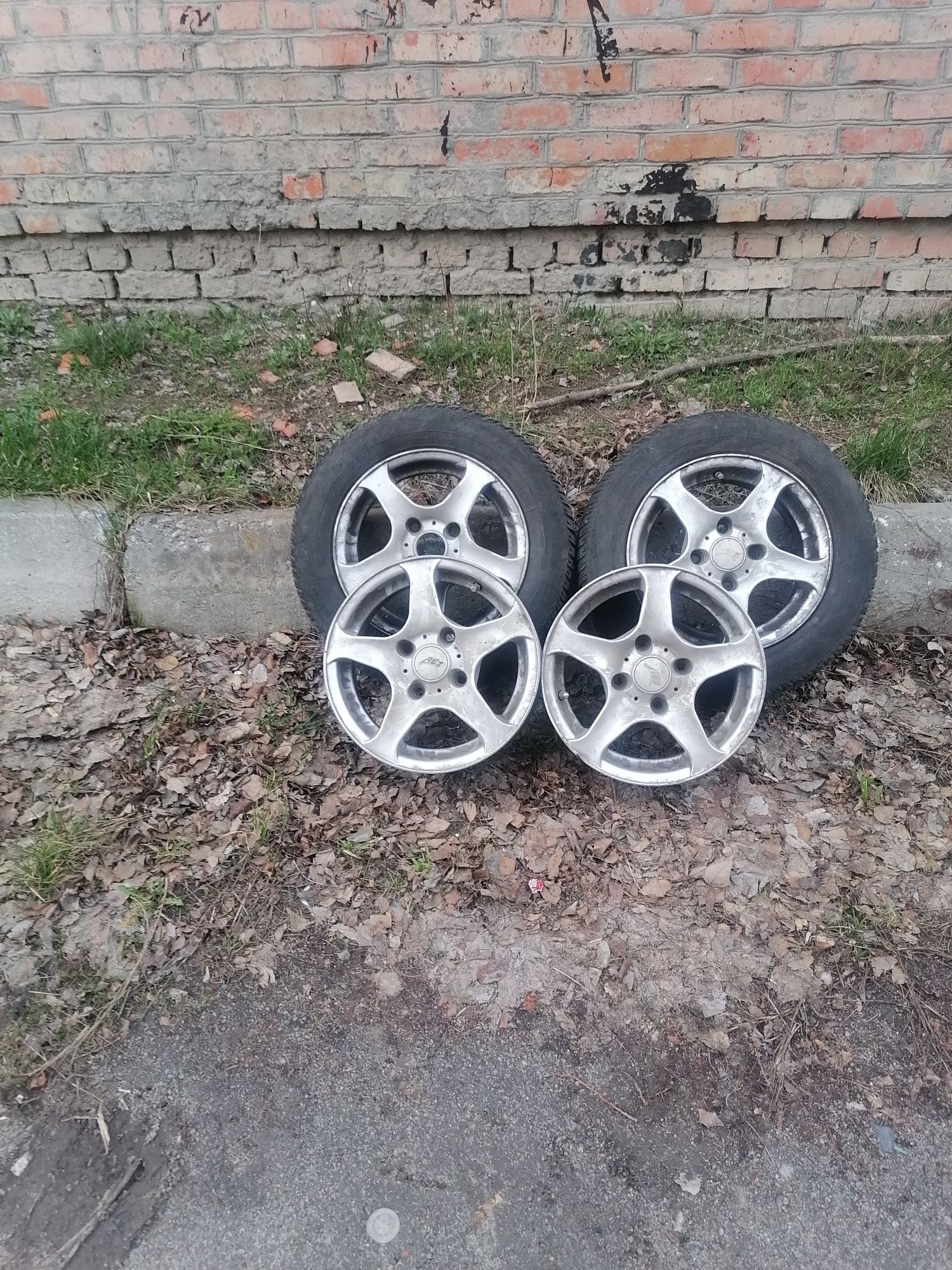 Легкосплавные диски r14 4x114.3 ET30