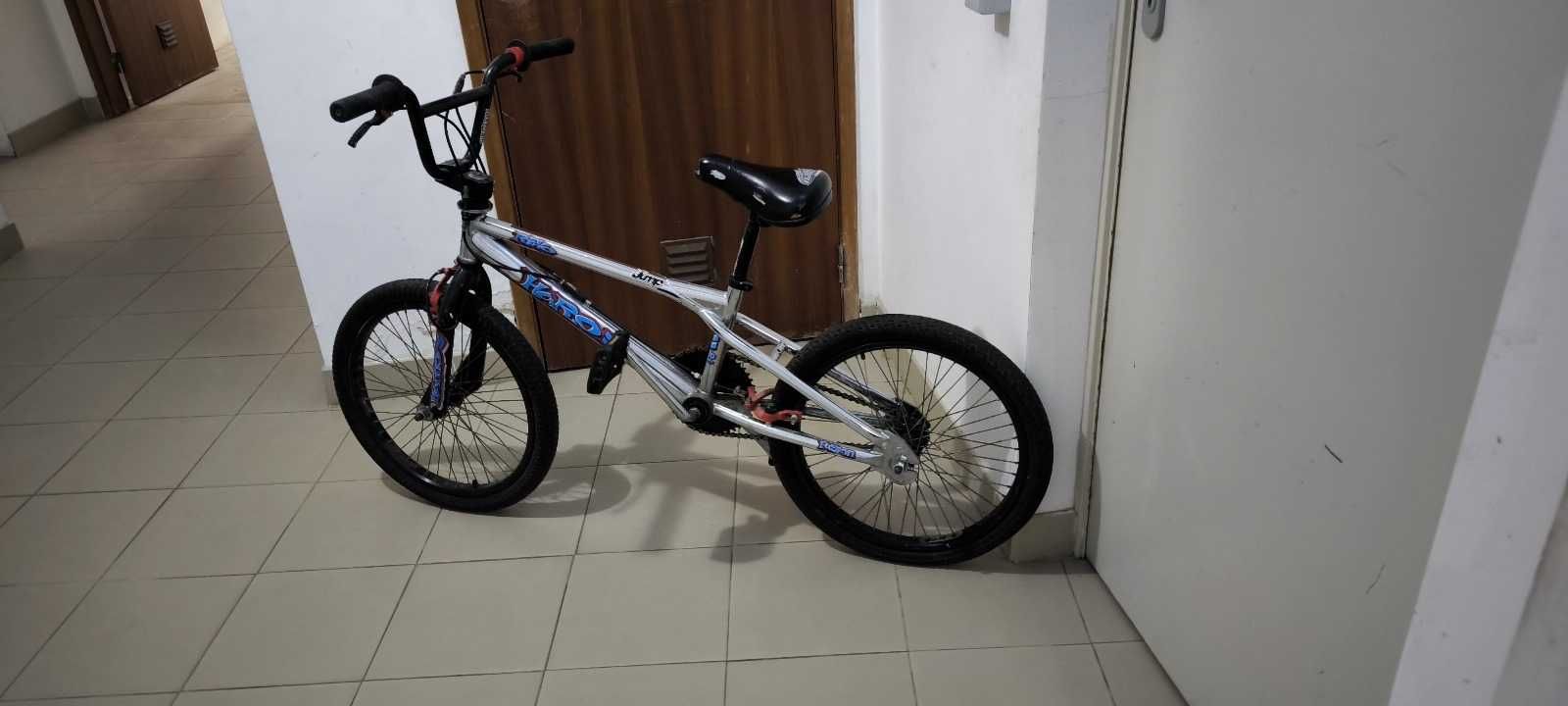 BMX haro 1 modelo 1/100