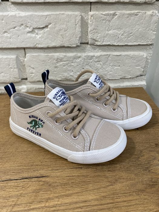 Buty chlopiec dziecko r.26 HM