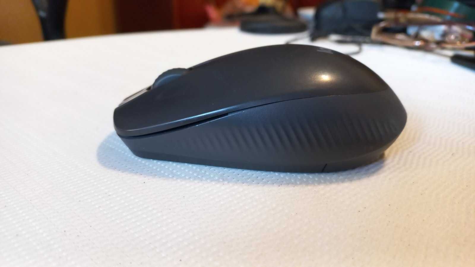 Миша Logitech M190