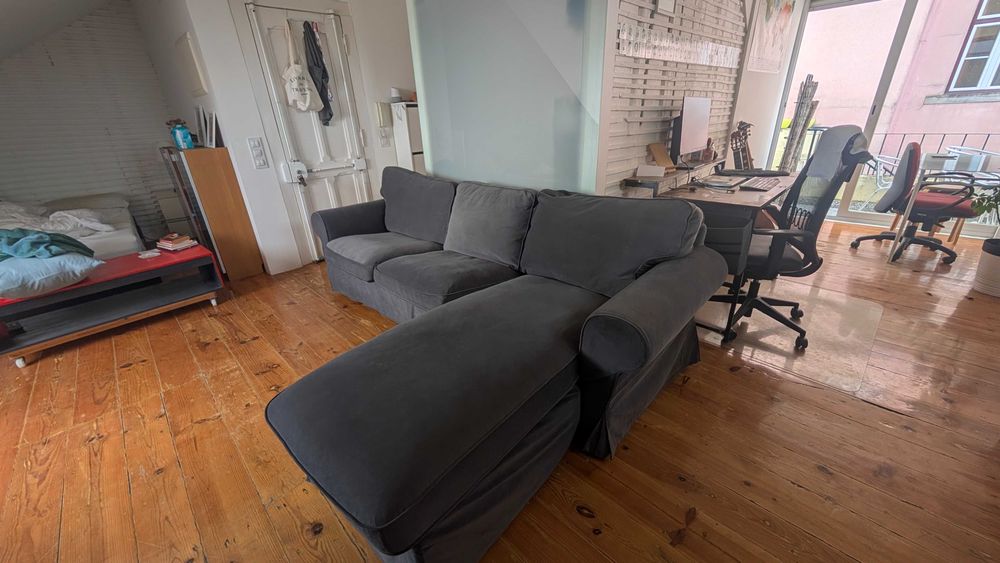 Sofá Ektorp com chaise longue