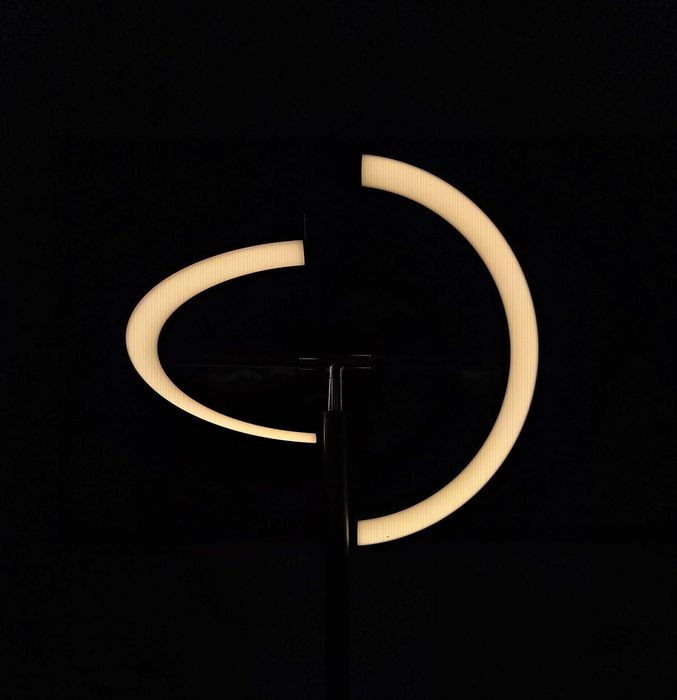 Lampa LED stojąca / podłogowa