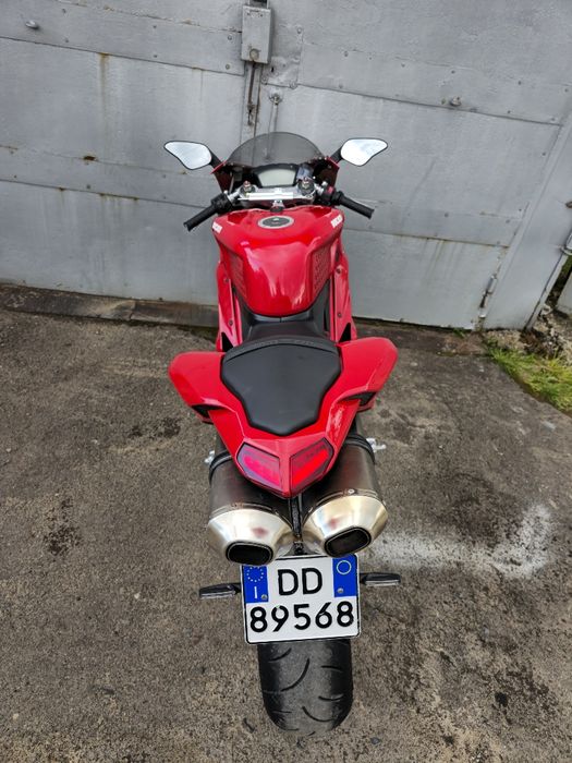 Спортивний мотоцикл. Спортбайк. Ducati 848 evo.