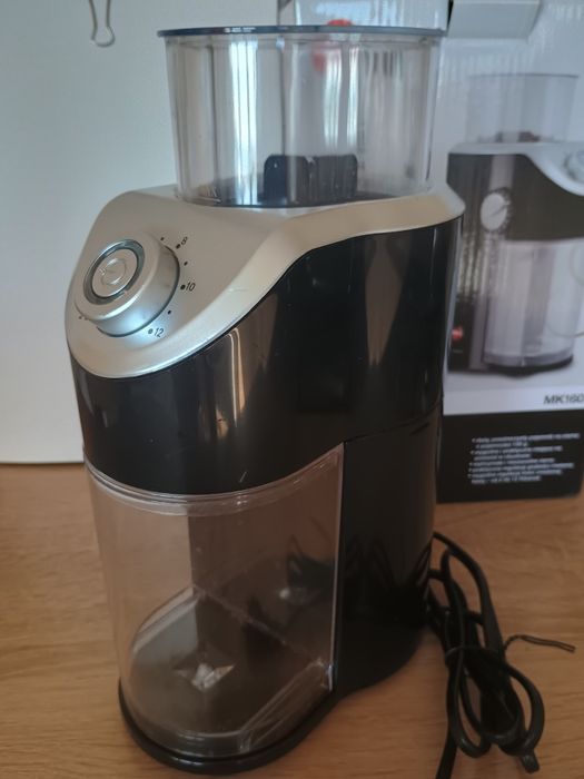 Młynek żarnowy Eldom MK 160