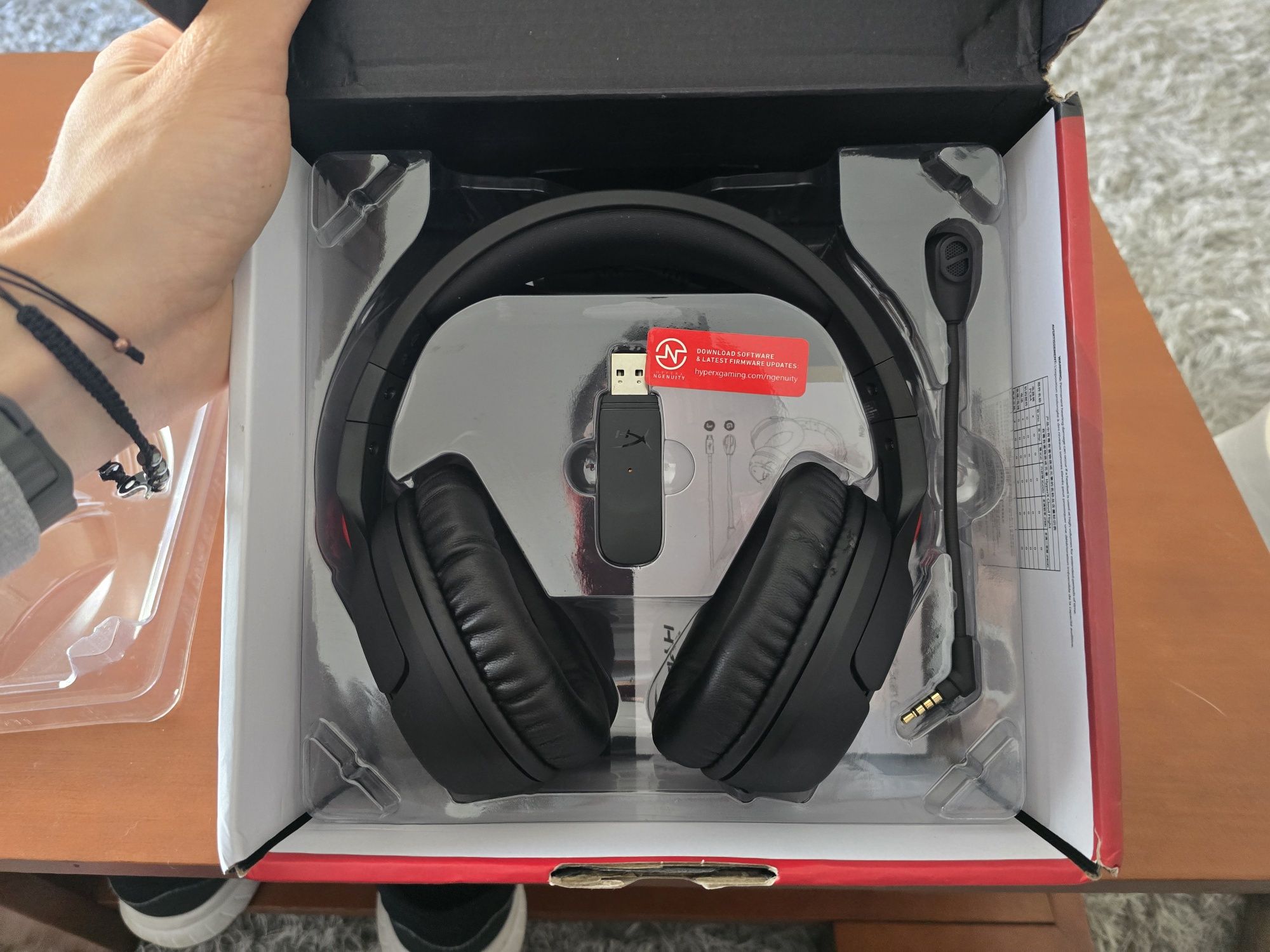 Hyperx cloud flight wireless