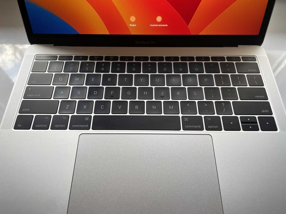 MacBook Pro / 13,3 cala / 2017 / srebrny / A1708