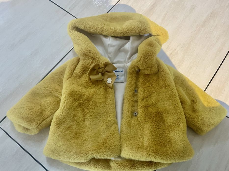 Futerko musztardowe mayoral