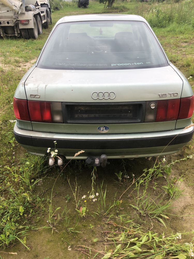 Запчастини Ауді 80,розборка Audi 80