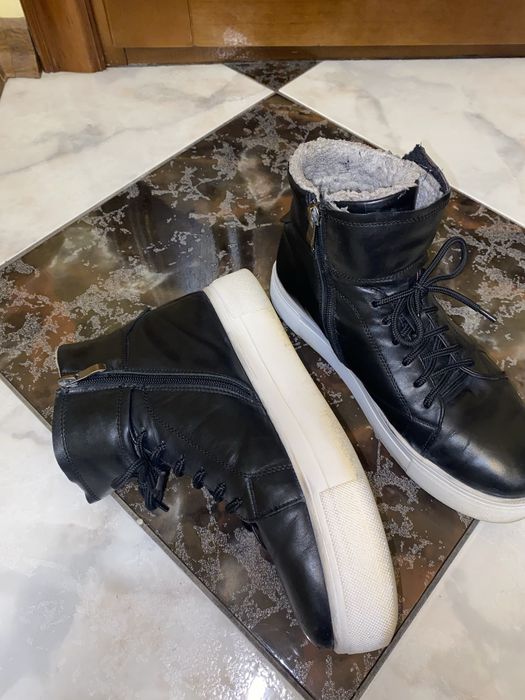 Шкіряні кросівки, теплі, 41 розмір