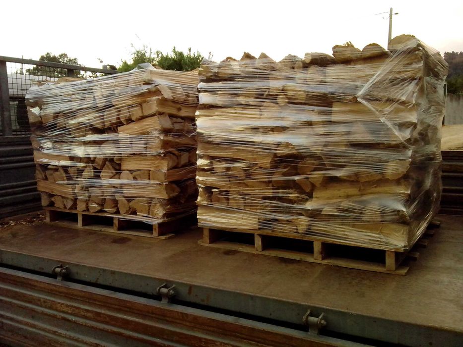 Sacos de lenha, vários tipos