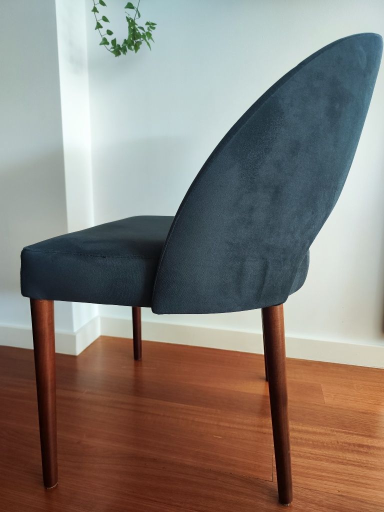 Mesa de Jantar com 6 Cadeiras – Design Moderno e Sofisticado