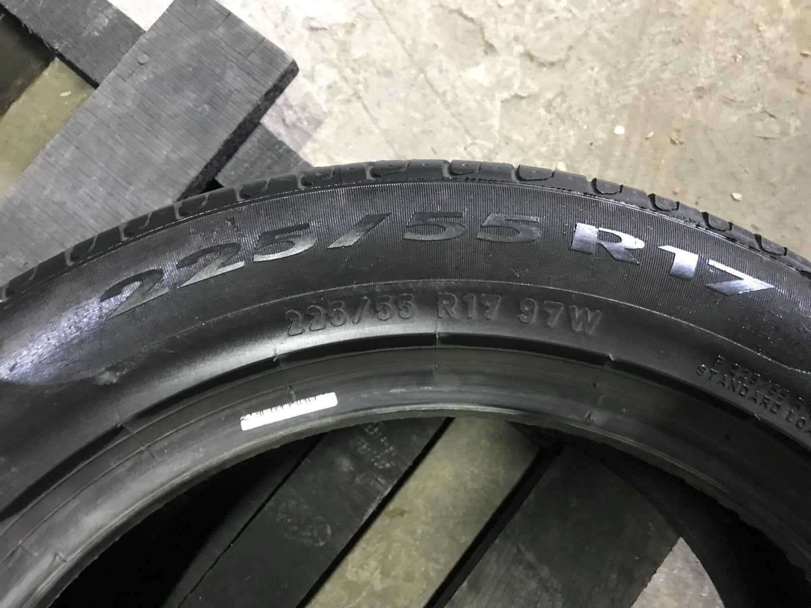 Шини Pirelli 225/55r17 Пара літо б/у склад Оригінал