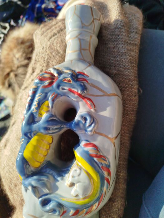 Фарфоровые штофы для вина