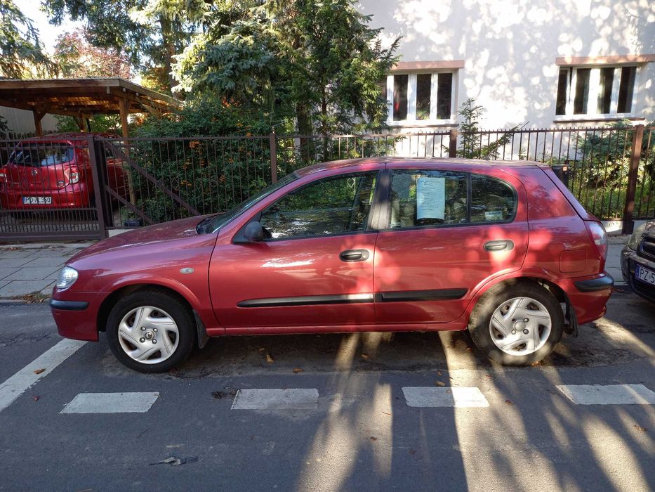 Nissan Almera z polskiego salonu