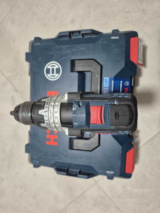 Wkrętarka wiertarka Bosch GSB 18V-110C bardzo mocna, udar zestaw