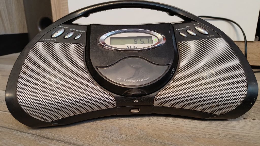 Radio CD player Aeg