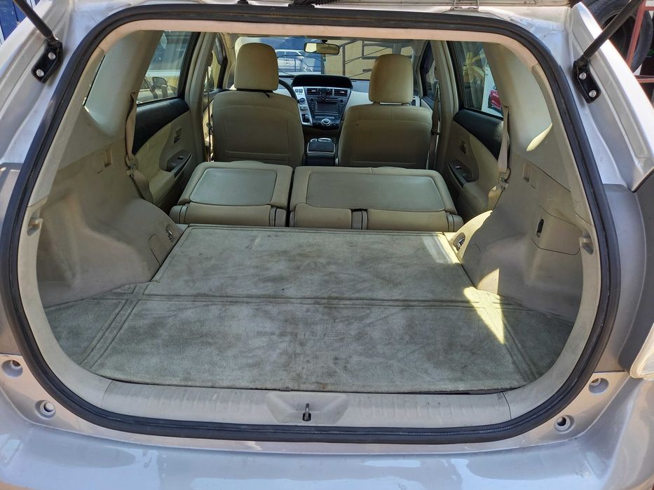 Toyota Prius V универсал 2014