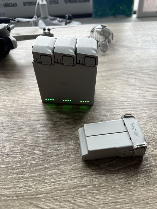 Dji mini 4 pro fly more combo