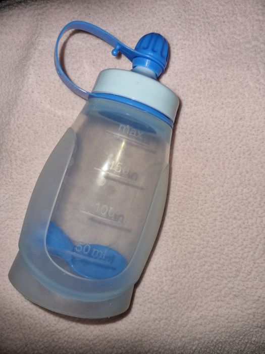 Butelka elastyczna silikonową z łyżeczką 200ml