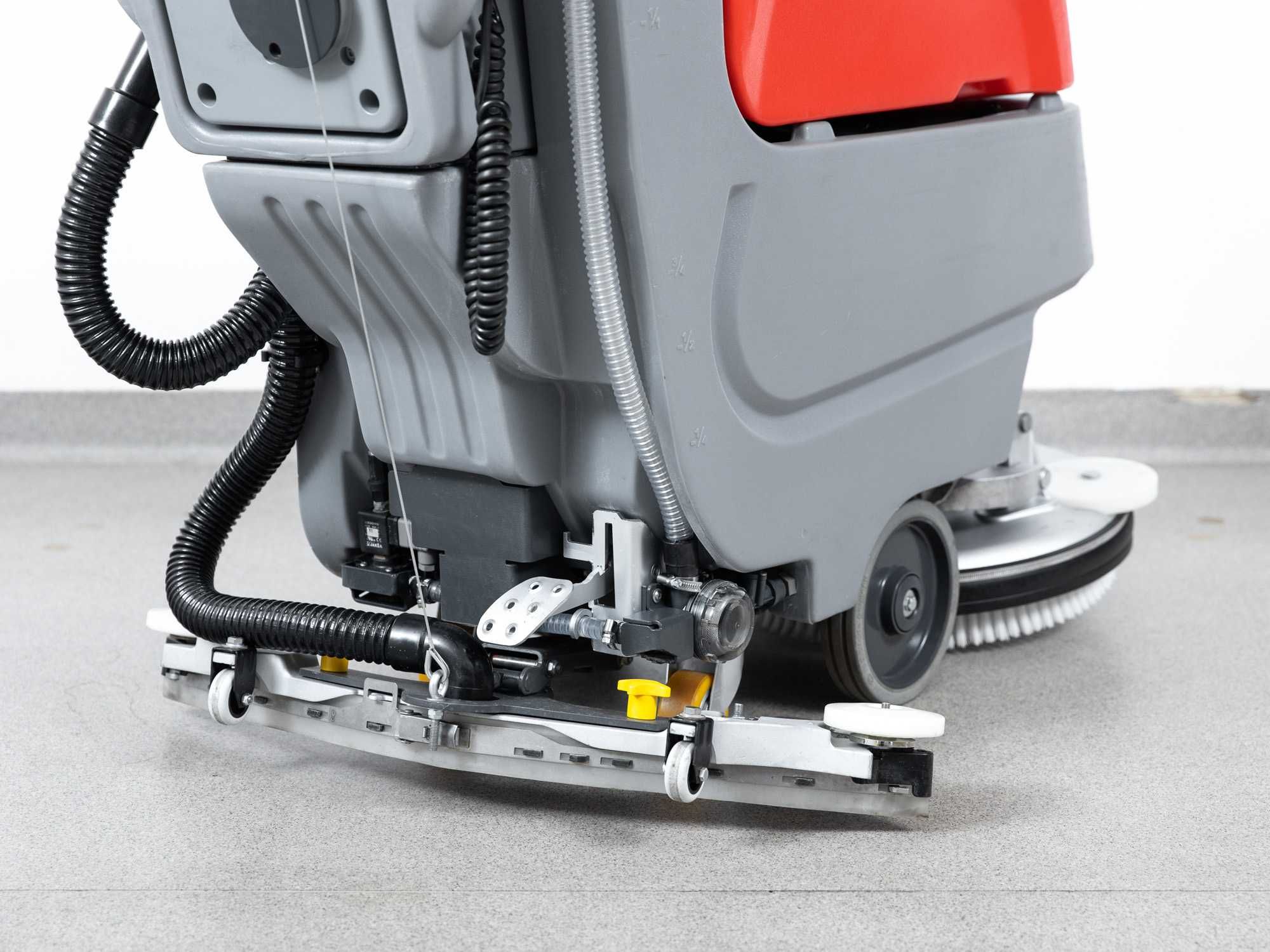 Szorowarka Hako Scrubmaster B45 NOWE BATERIE 2017r 696mth 9400 netto
